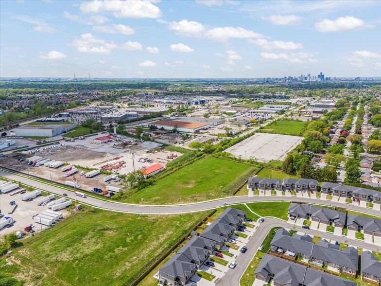 Kamloops St, Windsor, ON à vendre - Photo de l’immeuble – Image 2 sur 8