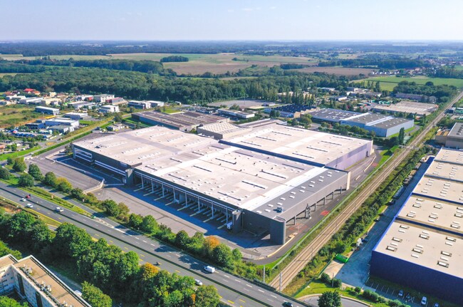 Plus de détails pour Route De Presles, Gretz-Armainvilliers - Industriel/Logistique à louer