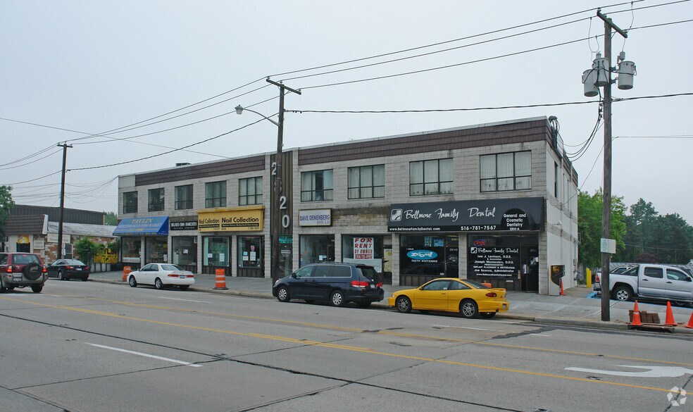 2814-2841 Merrick Rd, Bellmore, NY à vendre - Photo de l’immeuble – Image 3 sur 13