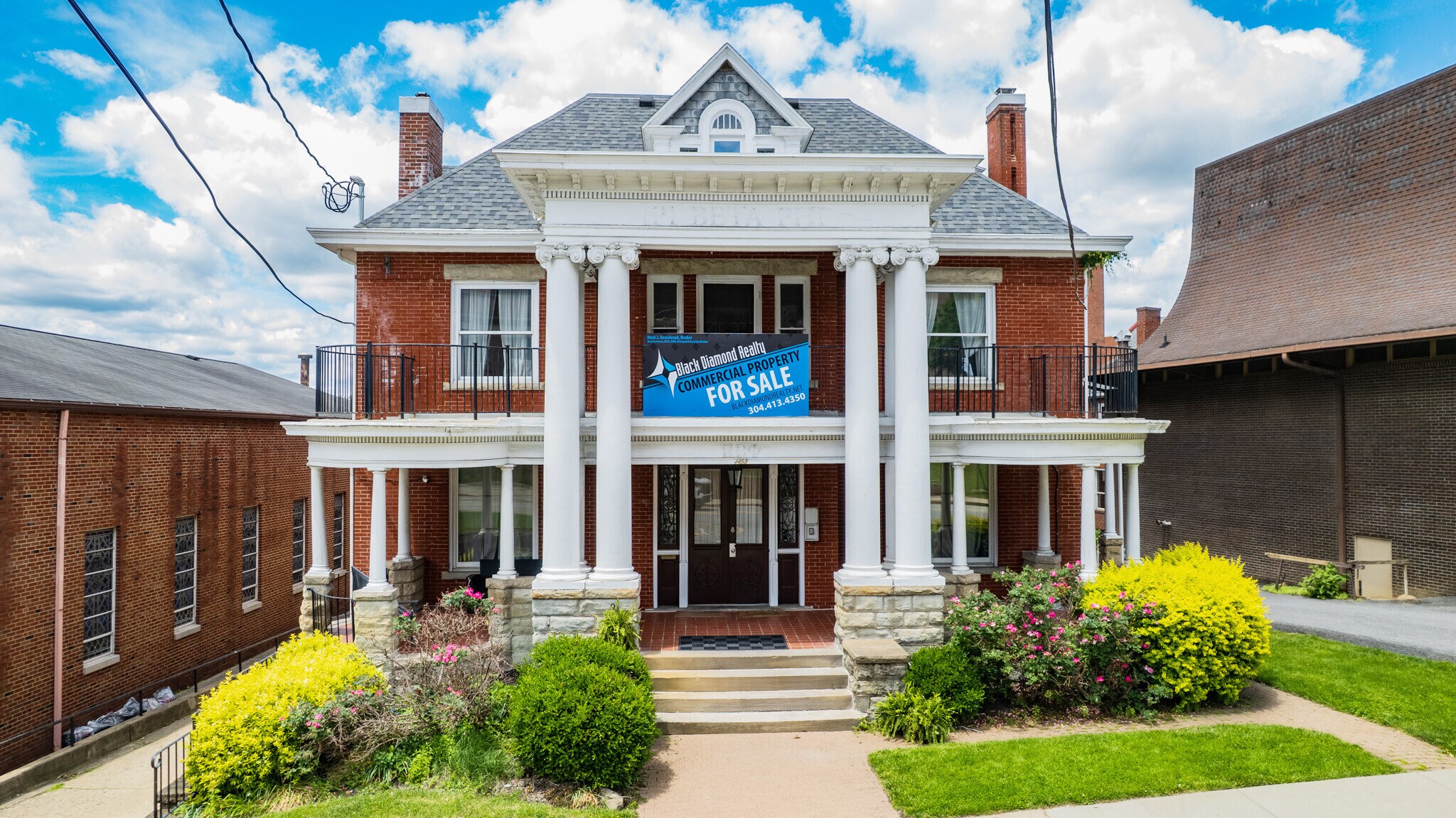 1493 University Ave, Morgantown, WV à vendre Photo principale– Image 1 sur 35