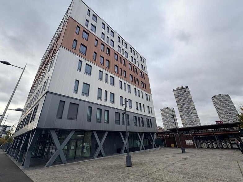 43 Avenue Louis Luc, Choisy-le-Roi à louer - Photo de l’immeuble – Image 1 sur 12