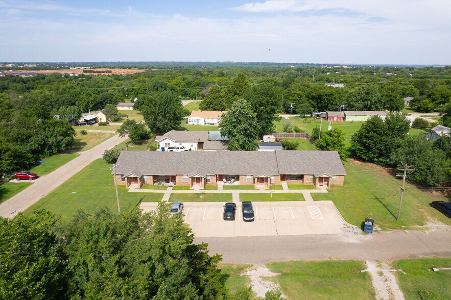 713 S Locust St, Guthrie, OK à vendre - Aérien – Image 3 sur 32