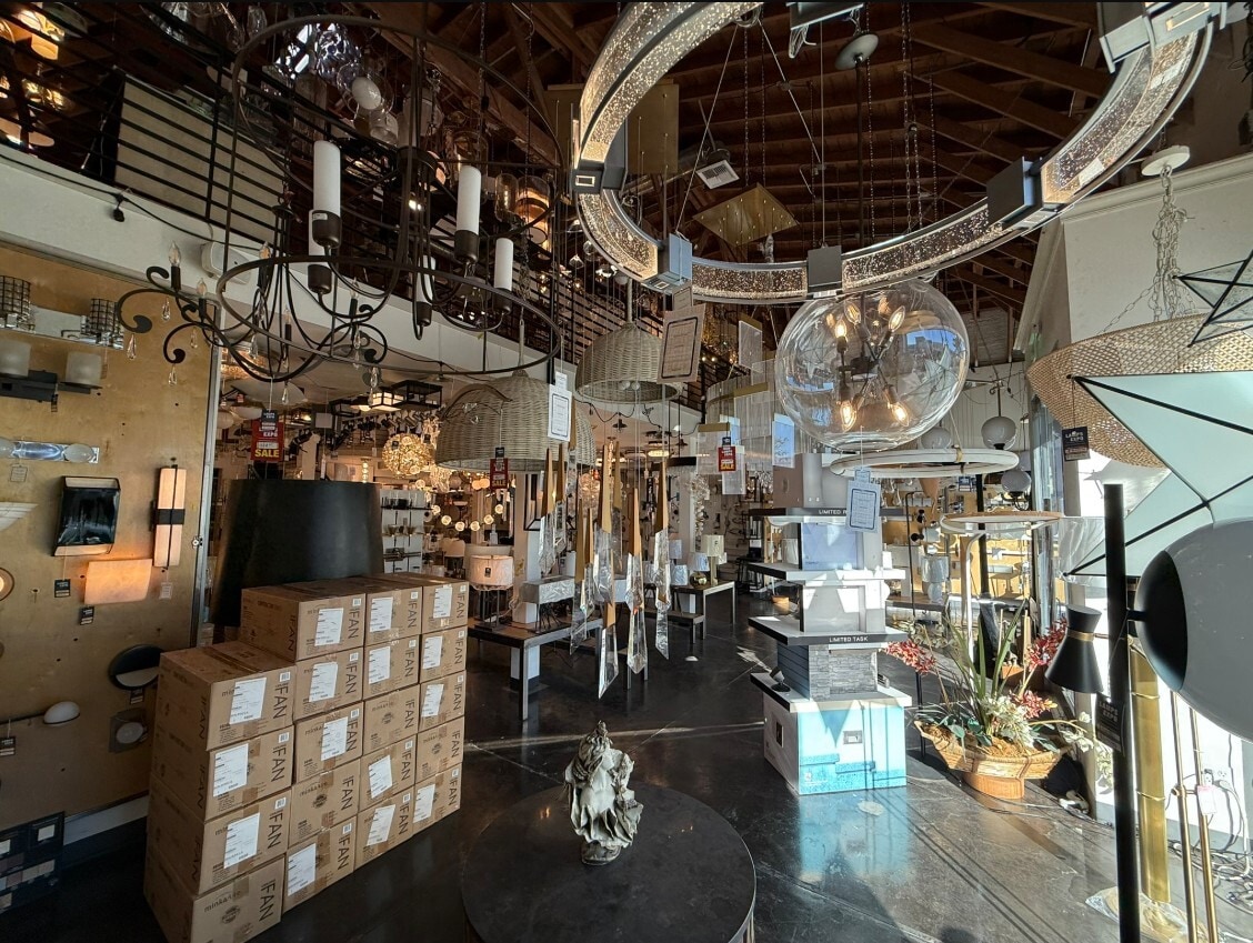 323 S La Brea Ave, Los Angeles, CA à louer Photo intérieure– Image 1 sur 1