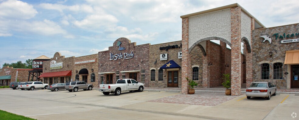 11133 I-45 Fwy N, Conroe, TX à vendre - Photo de l’immeuble – Image 3 sur 5