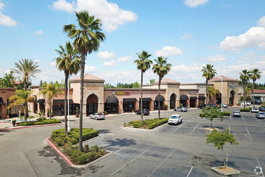 9463-9471 N Fort Washington Rd, Fresno, CA à vendre - Photo principale – Image 1 sur 20