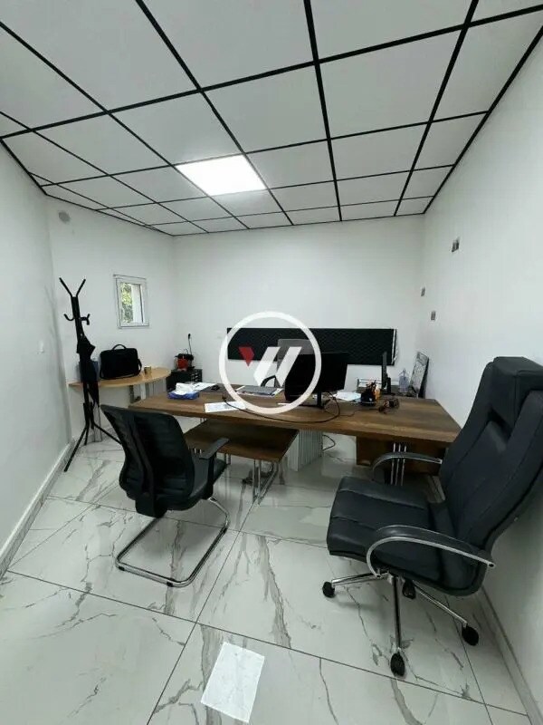 Local d’activités dans Bondy à louer Photo de l’immeuble– Image 1 sur 6