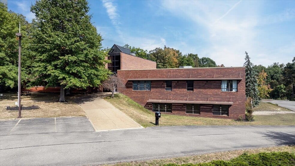 115 Technology Dr, Pittsburgh, PA à louer - Photo principale – Image 1 sur 22