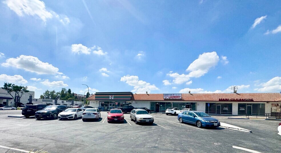 1701-1723 W Main St, Alhambra, CA à louer - Photo de l’immeuble – Image 2 sur 3