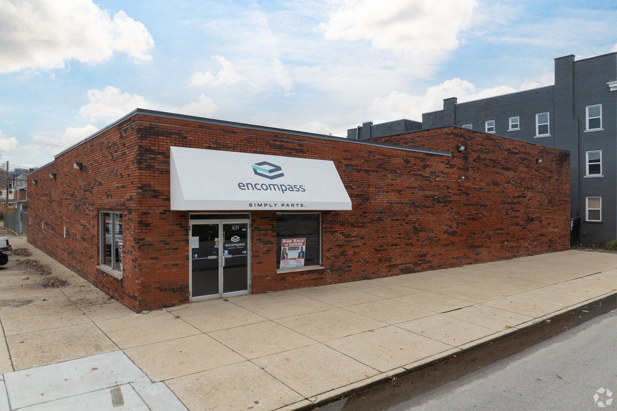 631 6th Ave, Huntington, WV à louer Photo principale– Image 1 sur 20