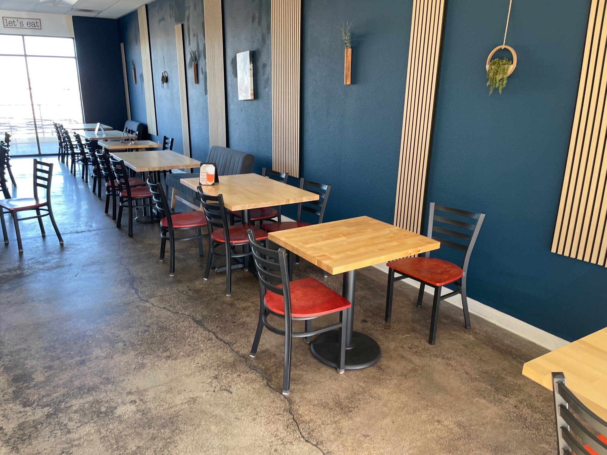 2111-2361 E Palmdale Blvd, Palmdale, CA à louer Photo intérieure– Image 1 sur 26