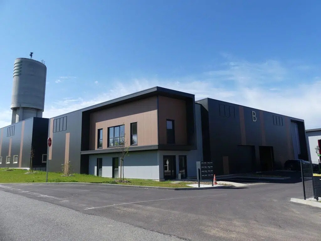 Local d’activités dans Épouville à louer Photo de l’immeuble– Image 1 sur 6
