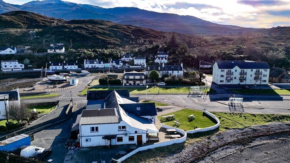 Castle Moil Restaurant & King Haakon Bar, Kyleakin à vendre - Photo de l’immeuble – Image 3 sur 12