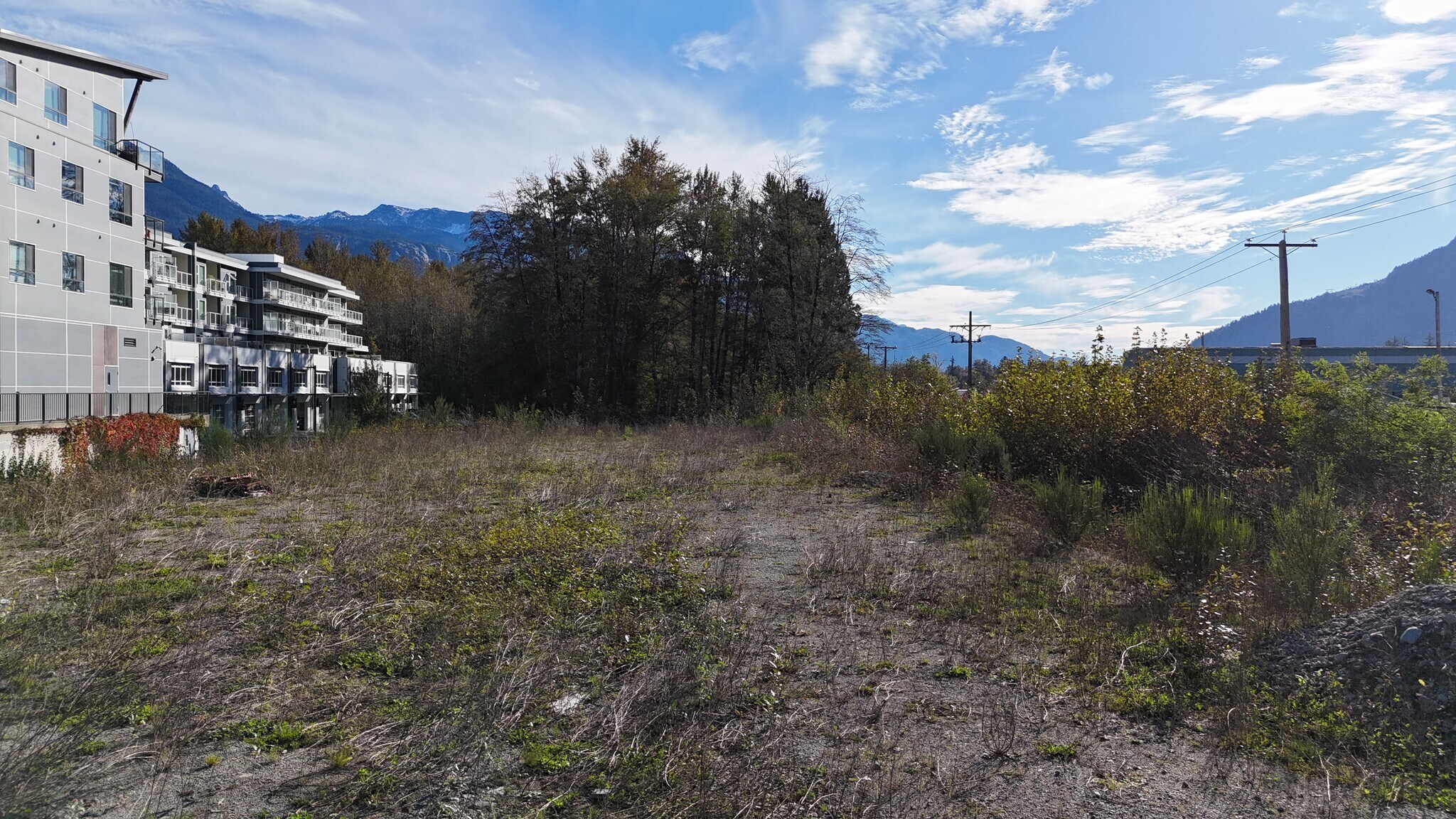 39660 Government Rd, Squamish, BC à vendre Photo principale– Image 1 sur 9
