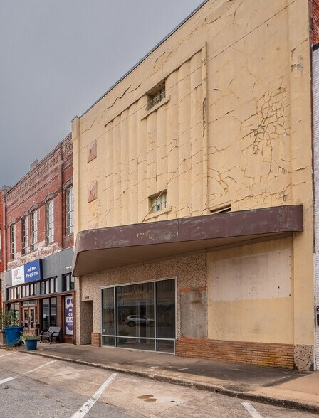 212 E Choctaw Ave, Mcalester, OK à vendre - Photo de l’immeuble – Image 2 sur 13