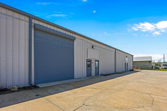 2853 Kirby Cir NE, Palm Bay, FL à louer Photo de l’immeuble– Image 1 sur 17