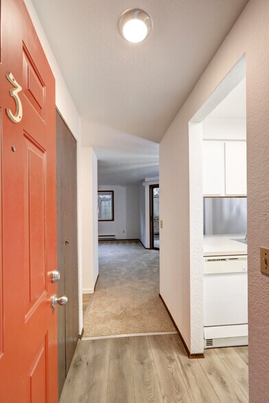 12607 NE 119th St, Kirkland, WA à vendre - Photo de l’immeuble – Image 3 sur 13