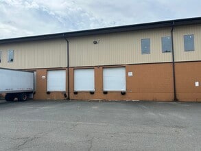 585 Prospect St, Lakewood, NJ à louer Photo intérieure– Image 2 sur 8