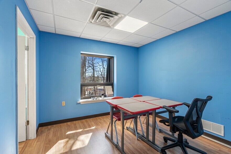 230 Us Highway 206, Flanders, NJ à vendre - Photo intérieure – Image 3 sur 12
