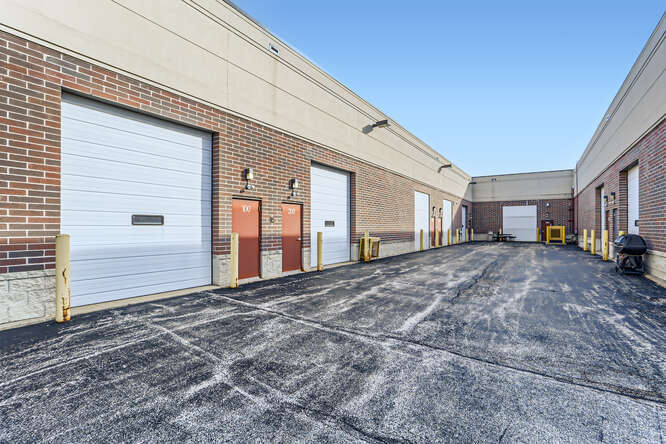 900 Tri State Pky, Gurnee, IL à vendre - Photo de l’immeuble – Image 2 sur 10