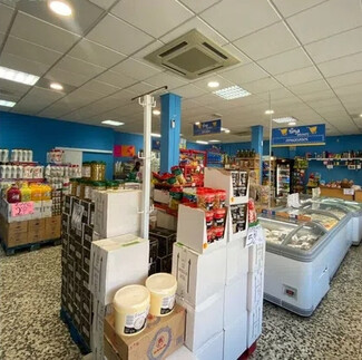 Plus de détails pour Local commercial à louer
