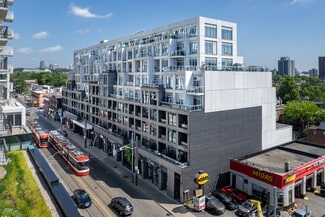 Plus de détails pour 771-787 Bathurst Street – Local commercial à vendre, Toronto, ON