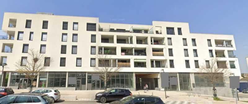 Bureau dans Sathonay-Camp à louer Photo de l’immeuble– Image 1 sur 7