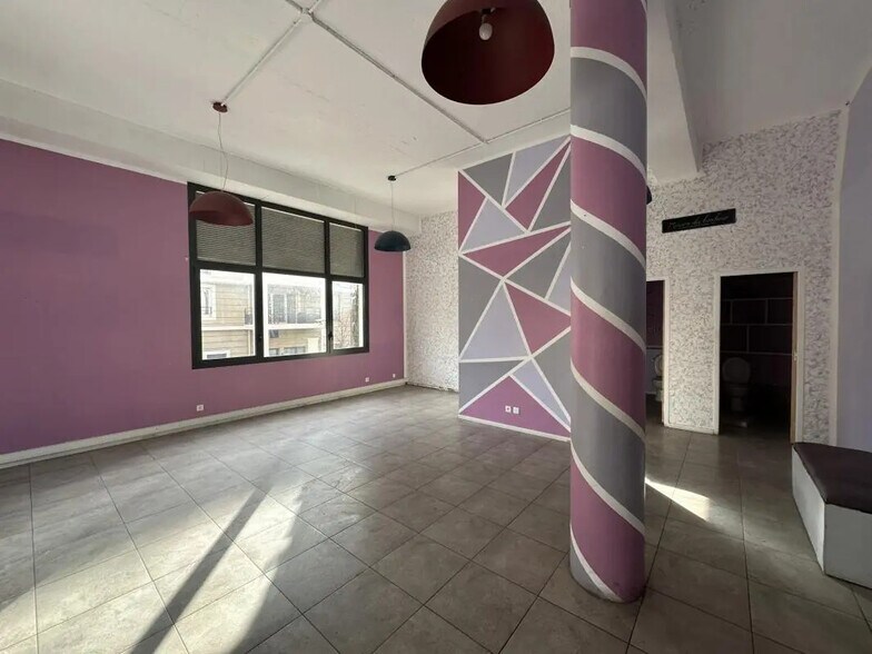 Local commercial dans Toulon à louer - Photo de l’immeuble – Image 3 sur 8