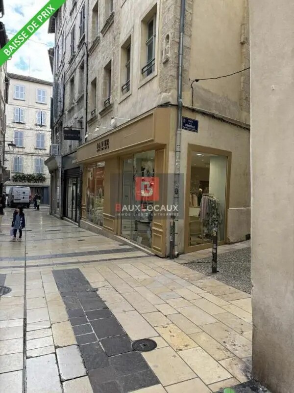 Local commercial dans Avignon à louer Photo de l’immeuble– Image 1 sur 6