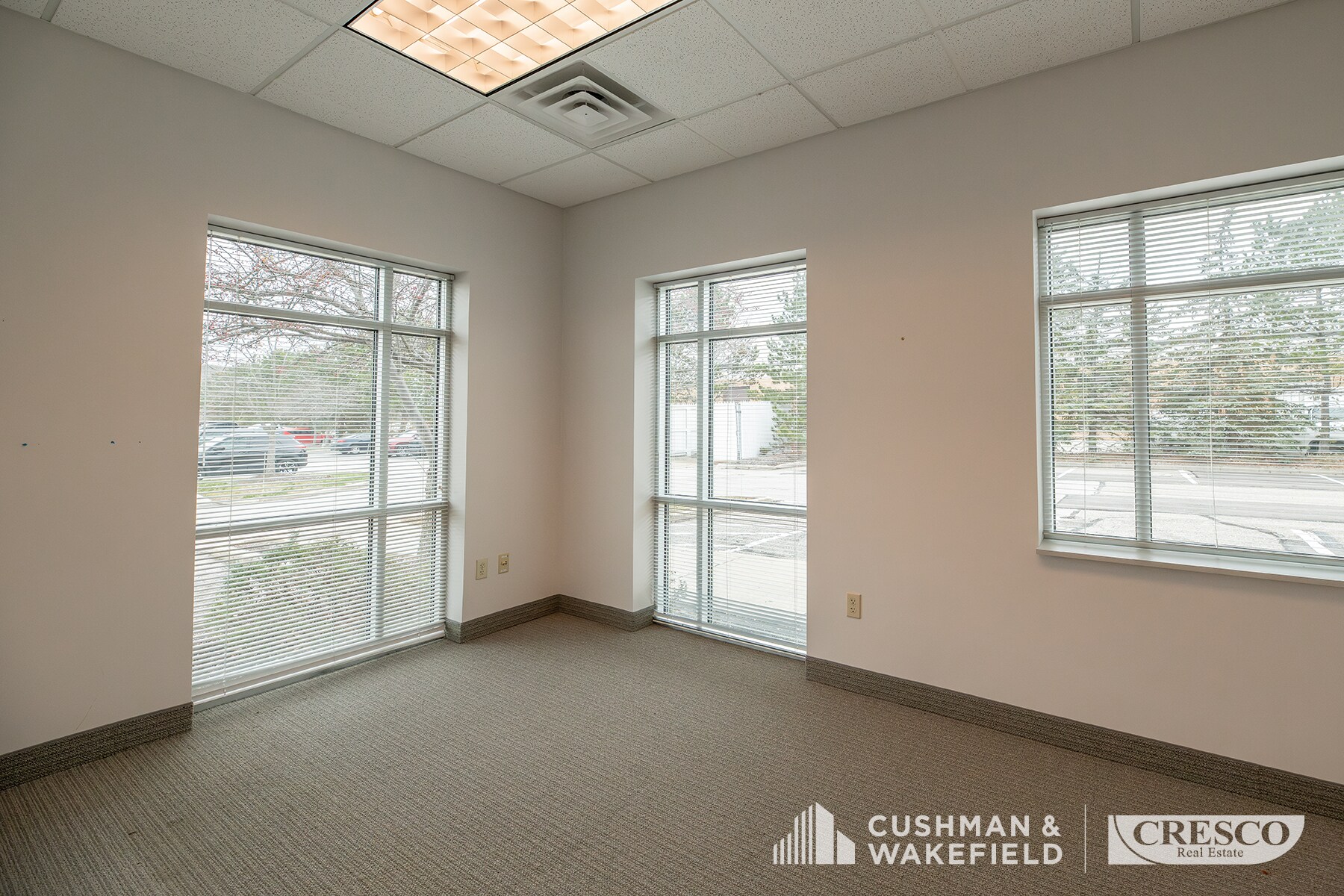 6880 W Snowville Rd, Brecksville, OH à louer Photo intérieure– Image 1 sur 6