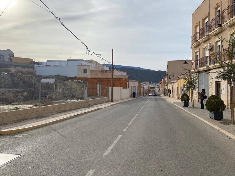 Avenida Ricardo Fábrega, 38, Tabernas, Almería à vendre - Photo de l’immeuble – Image 2 sur 15