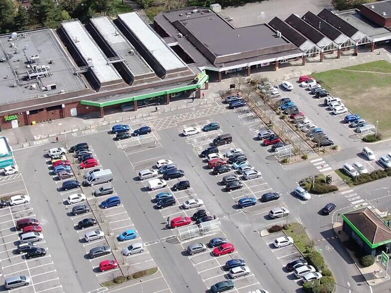 Culliford Crescent, Poole à louer - Photo de l’immeuble – Image 3 sur 3