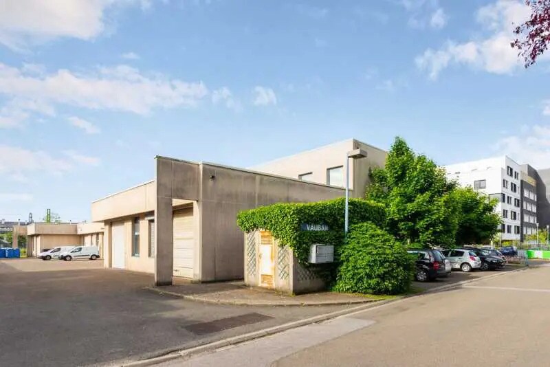 16/28 Rue Panicale, La Verrière à louer - Photo de l’immeuble – Image 3 sur 16