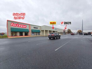 605-649 S Dupont Blvd, Milford, DE à louer Photo intérieure– Image 2 sur 16