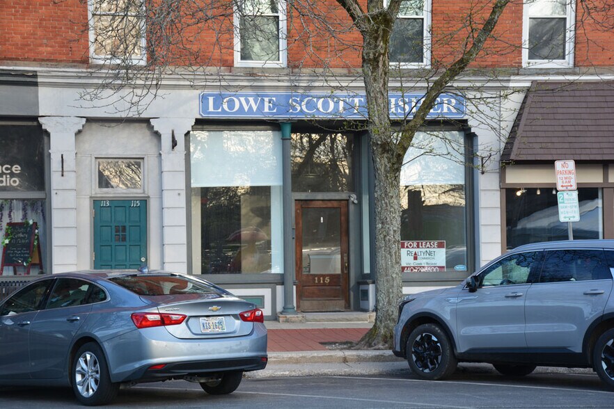 115 Main St, Chardon, OH à louer - Photo de l’immeuble – Image 2 sur 15