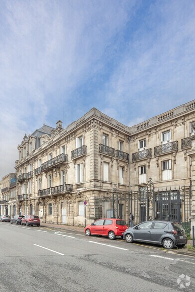 6 Quai De Paludate, Bordeaux à louer - Photo de l’immeuble – Image 2 sur 3
