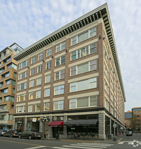 645 Fort St, Victoria, BC à louer - Photo de l’immeuble – Image 3 sur 5