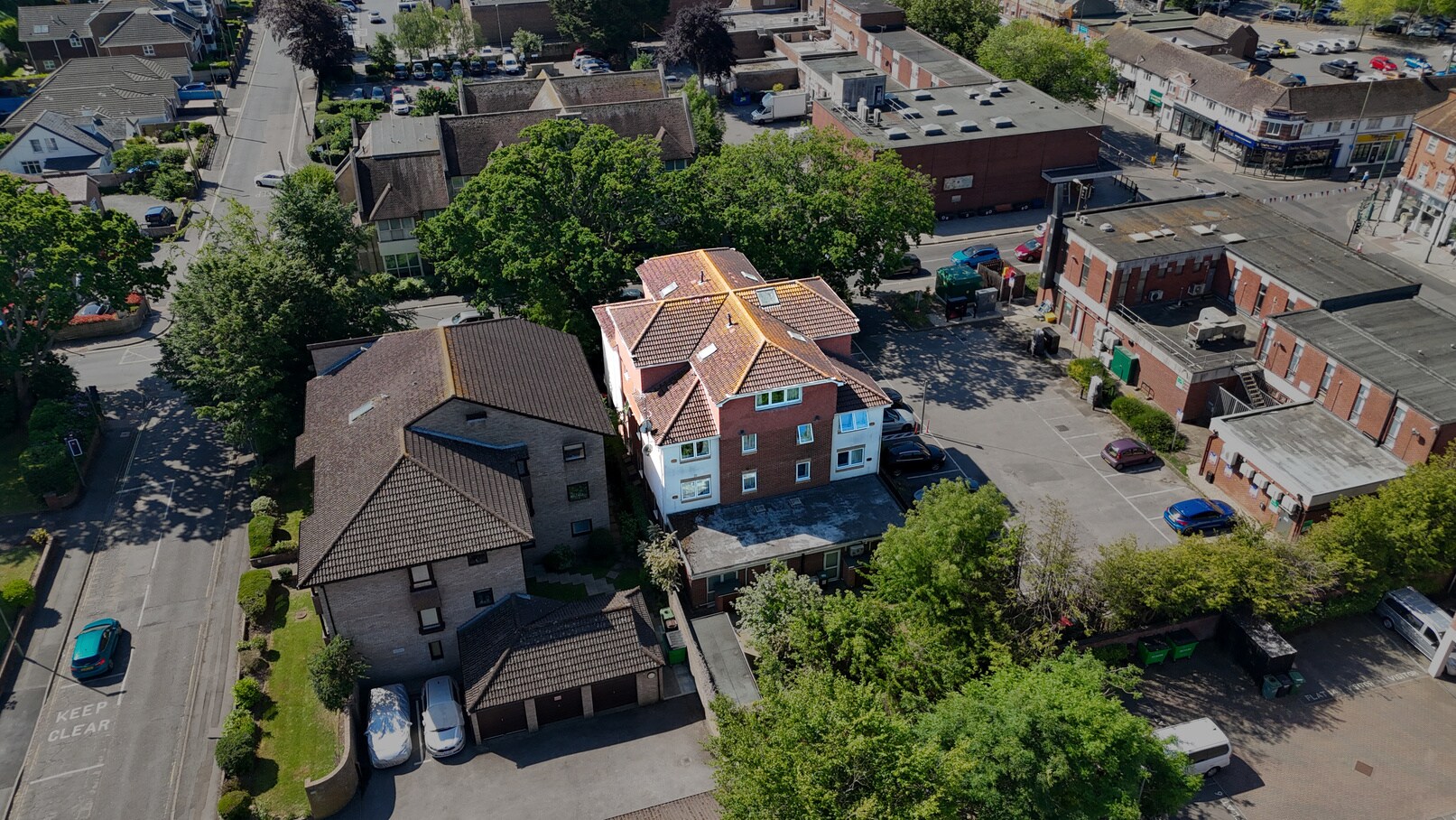 1 Ashley Rd, New Milton à vendre Photo de l’immeuble– Image 1 sur 4