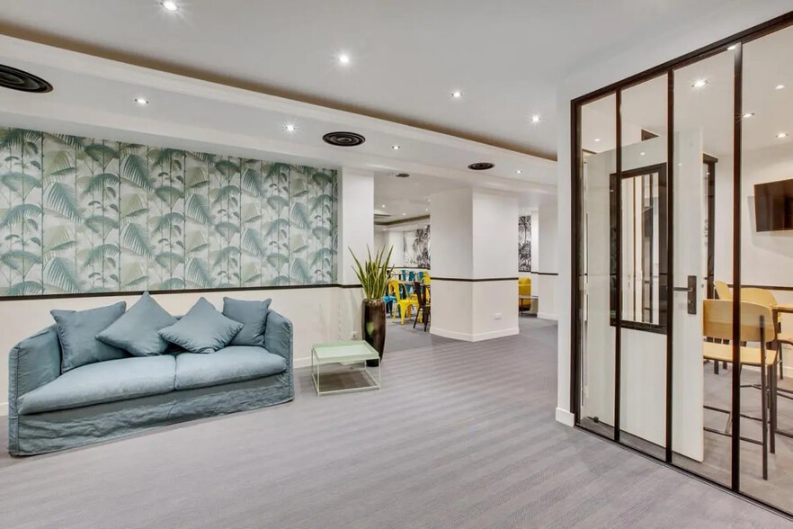 35-37 Rue Beaubourg, Paris à louer - Photo de l’immeuble – Image 1 sur 13