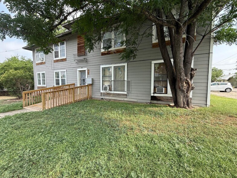 541 Hammond Ave, San Antonio, TX à vendre - Photo de l’immeuble – Image 2 sur 30