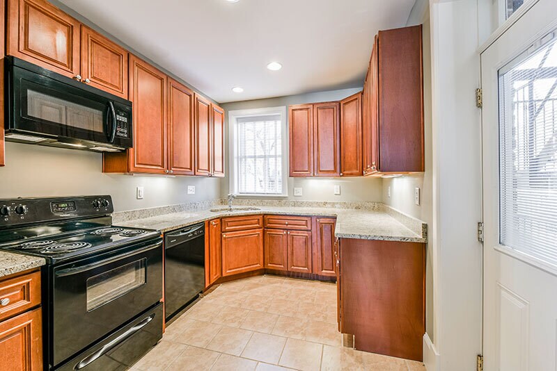 742 W Princess Anne Rd, Norfolk, VA à vendre - Photo de l’immeuble – Image 3 sur 4