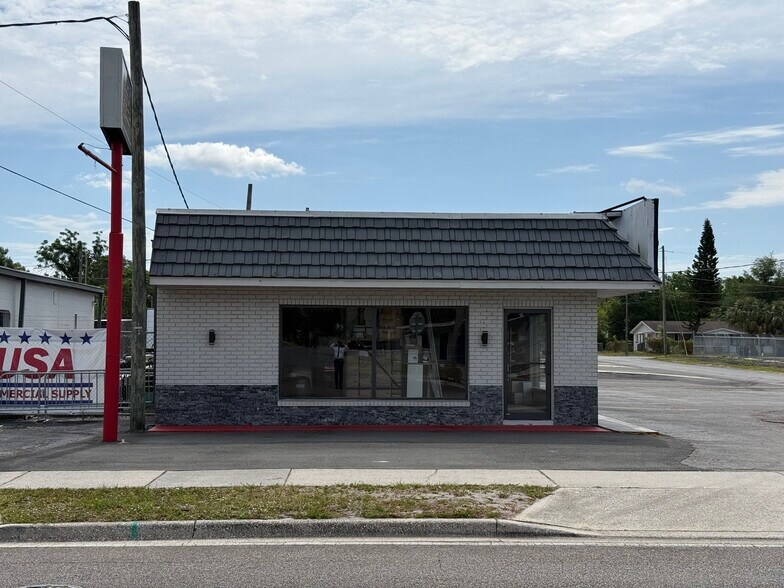 9501 N Nebraska Ave, Tampa, FL à vendre - Photo principale – Image 1 sur 12
