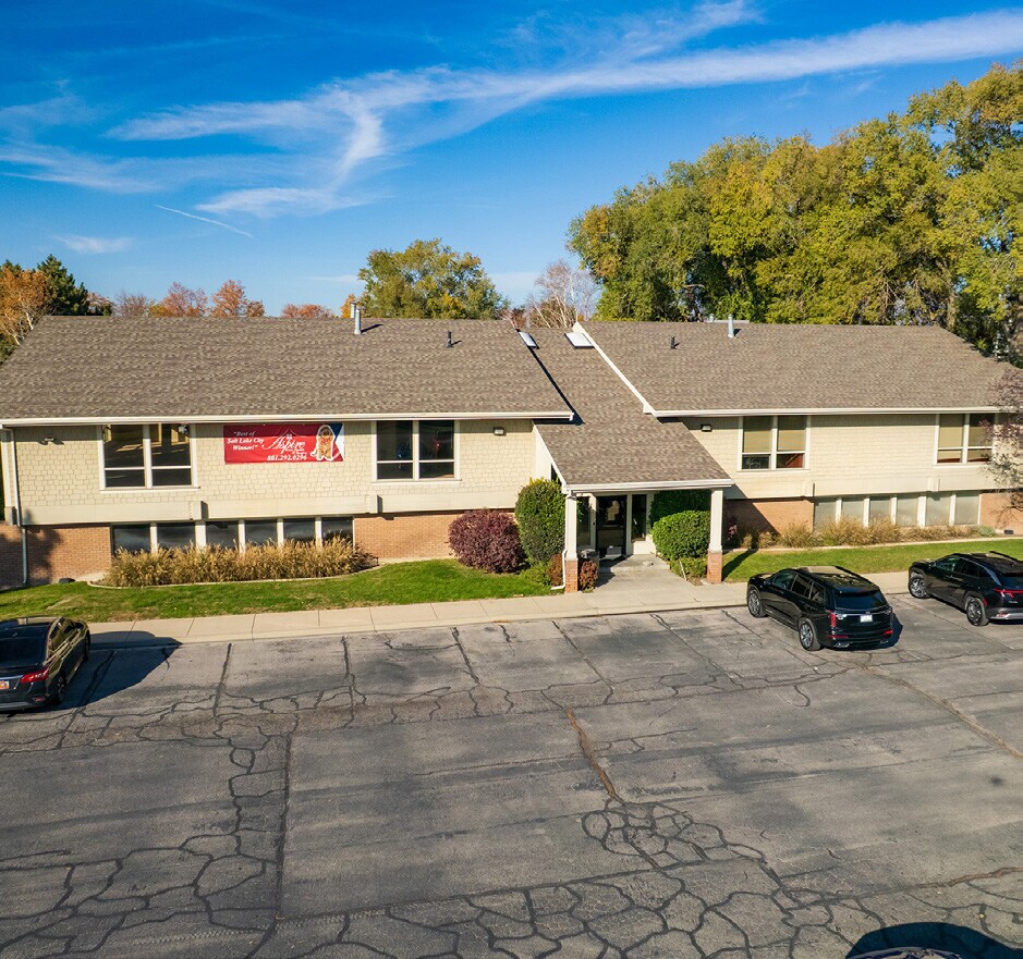 1020 Atherton Dr, Salt Lake City, UT à louer Photo de l’immeuble– Image 1 sur 9