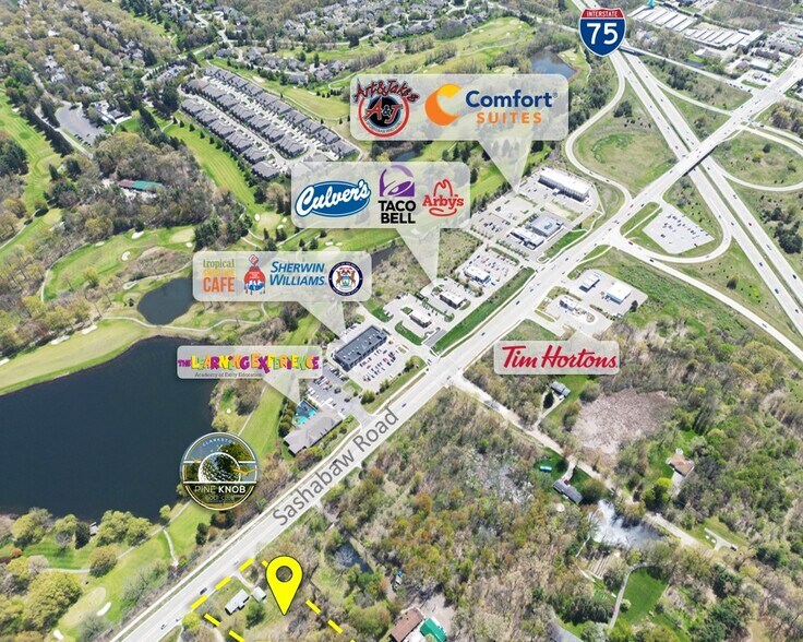 7165 Sashabaw Rd, Village of Clarkston, MI à vendre - Photo de l’immeuble – Image 3 sur 15