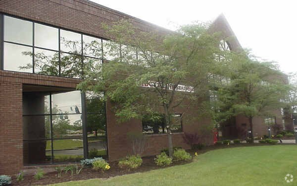 8353 Yankee St, Dayton, OH à louer - Photo de l’immeuble – Image 3 sur 15