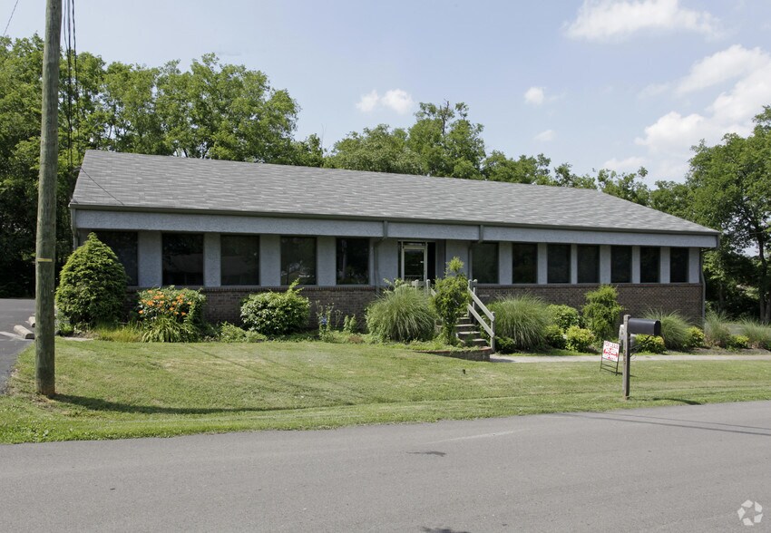 125 Glancy St, Goodlettsville, TN à vendre - Photo de l’immeuble – Image 2 sur 5