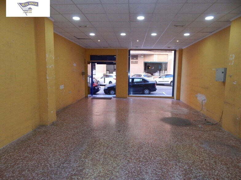 Local commercial dans Ontinyent à vendre - Photo de l’immeuble – Image 2 sur 8