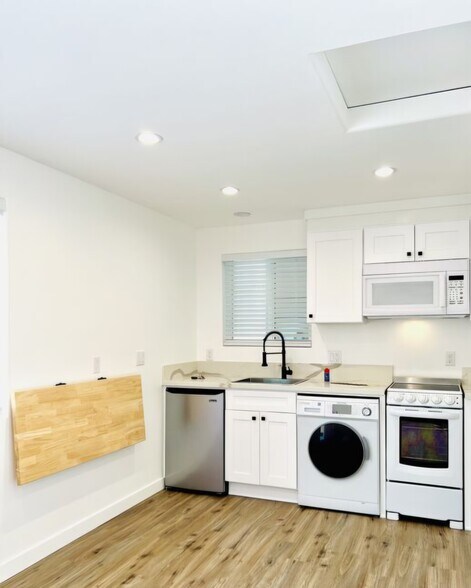 328 W California Ave, Glendale, CA à vendre - Photo intérieure – Image 2 sur 26
