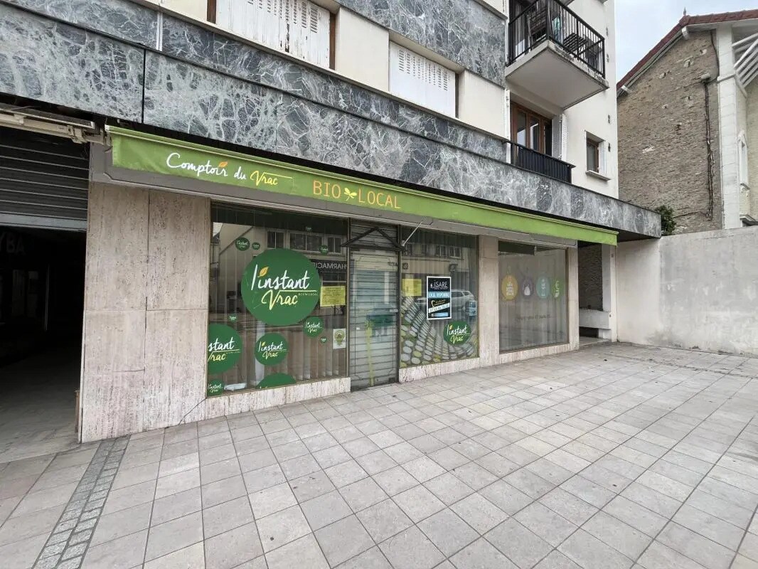 Local commercial dans Rambouillet à louer Photo de l’immeuble– Image 1 sur 8