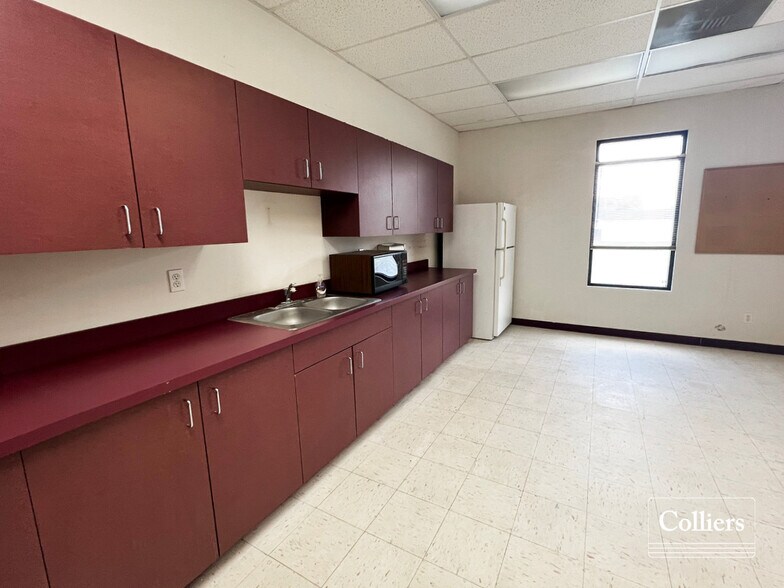 1530 Swantnerville Dr, Wentzville, MO à louer - Photo de l’immeuble – Image 2 sur 5