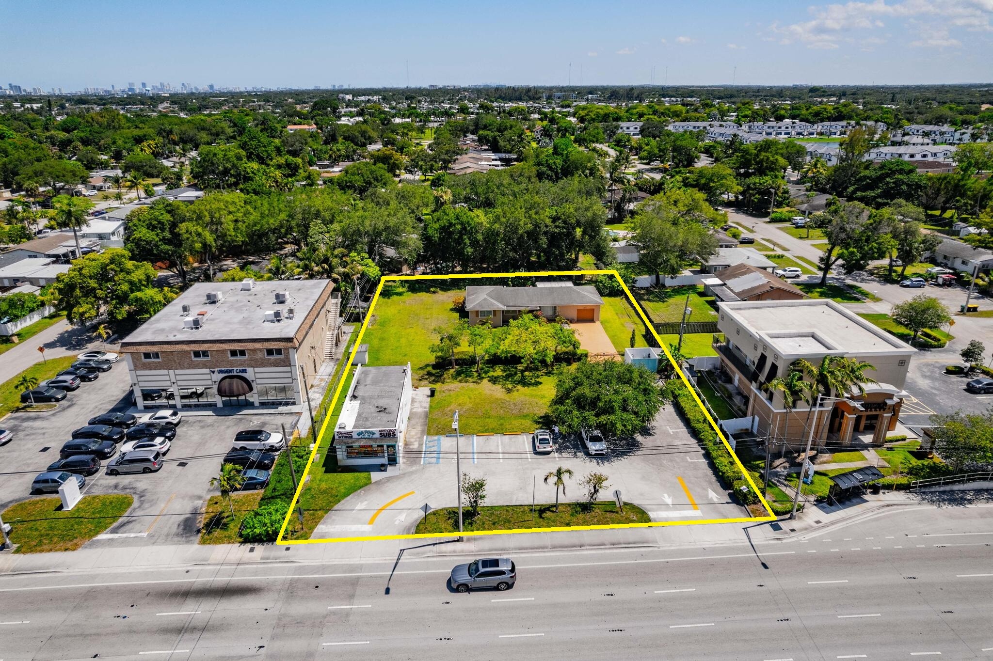 2972 Griffin Rd, Fort Lauderdale, FL à vendre Aérien– Image 1 sur 9